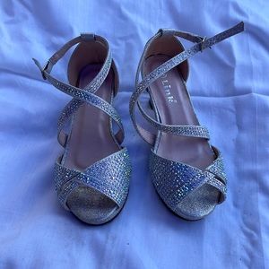 Silver link dress girl shoe/sandal size 12